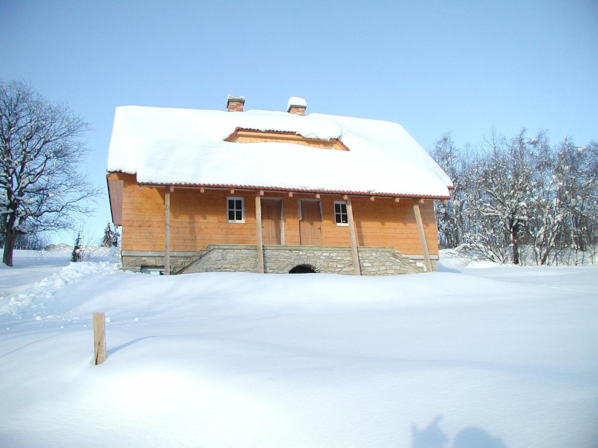 Chata U Lesa Výprachtice Buitenkant foto