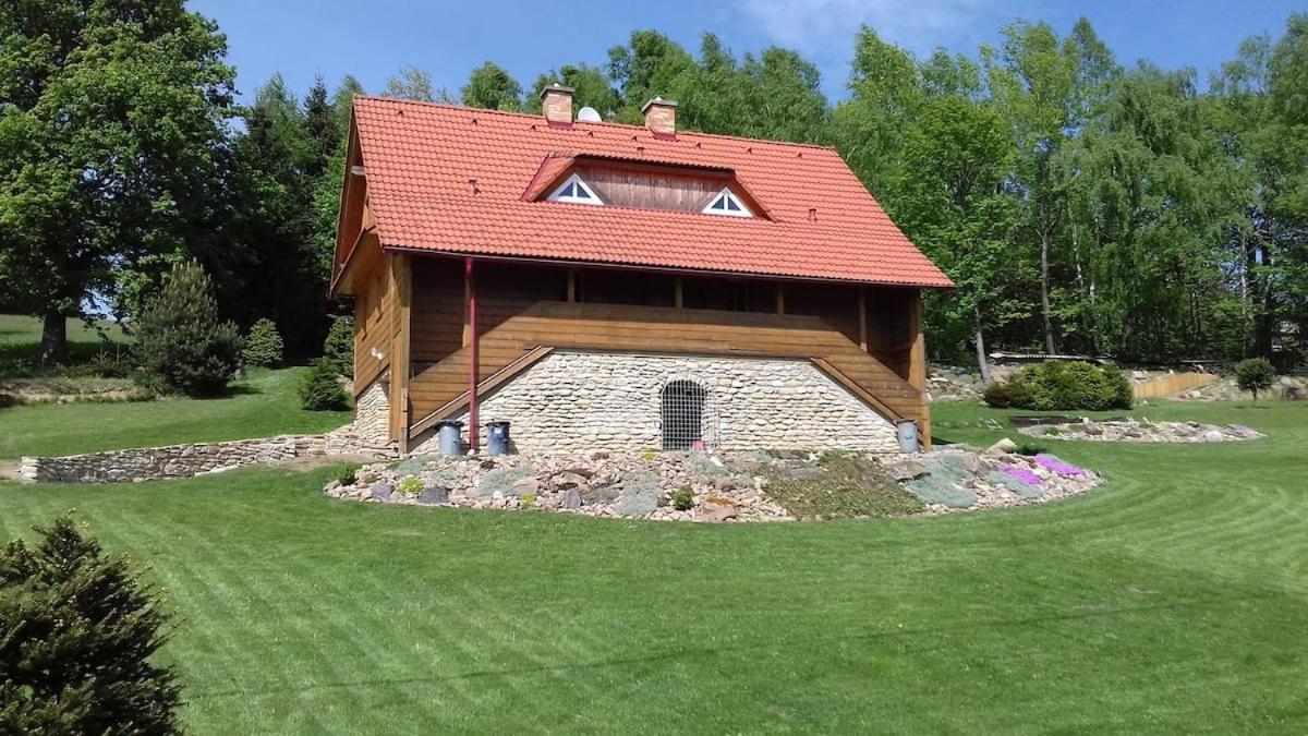 Chata U Lesa Výprachtice Buitenkant foto